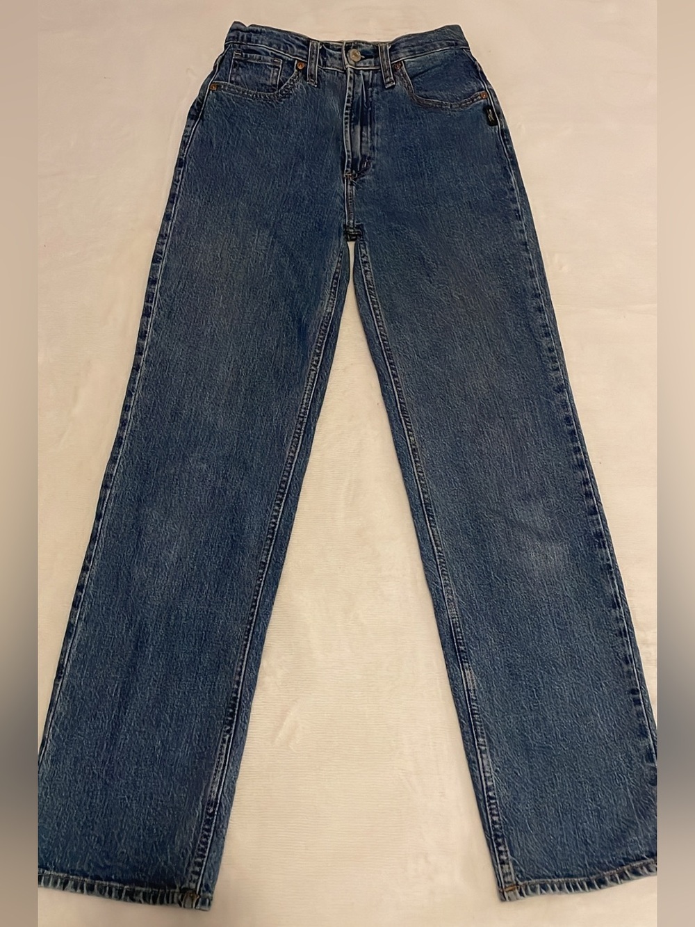 Silver Jeans Co. Highly Desirable High Rise Straight Leg Jeans
